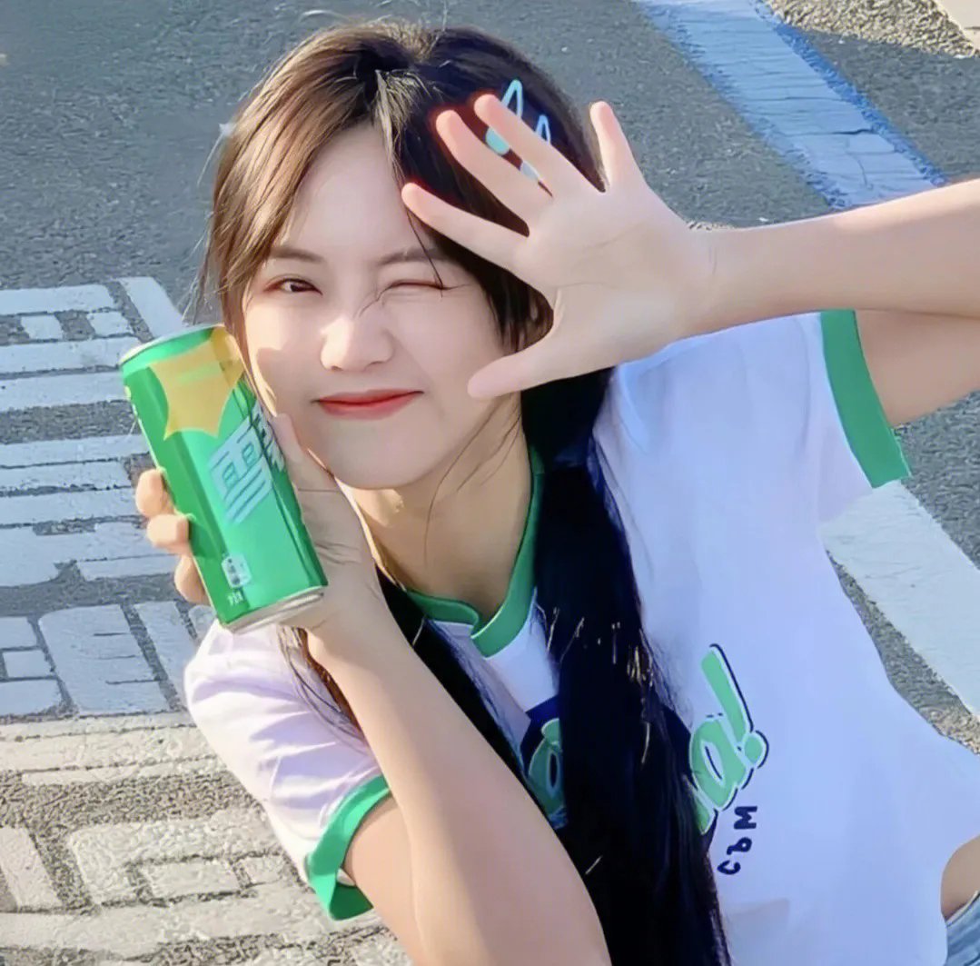 穿越成反派，我拒交兵权